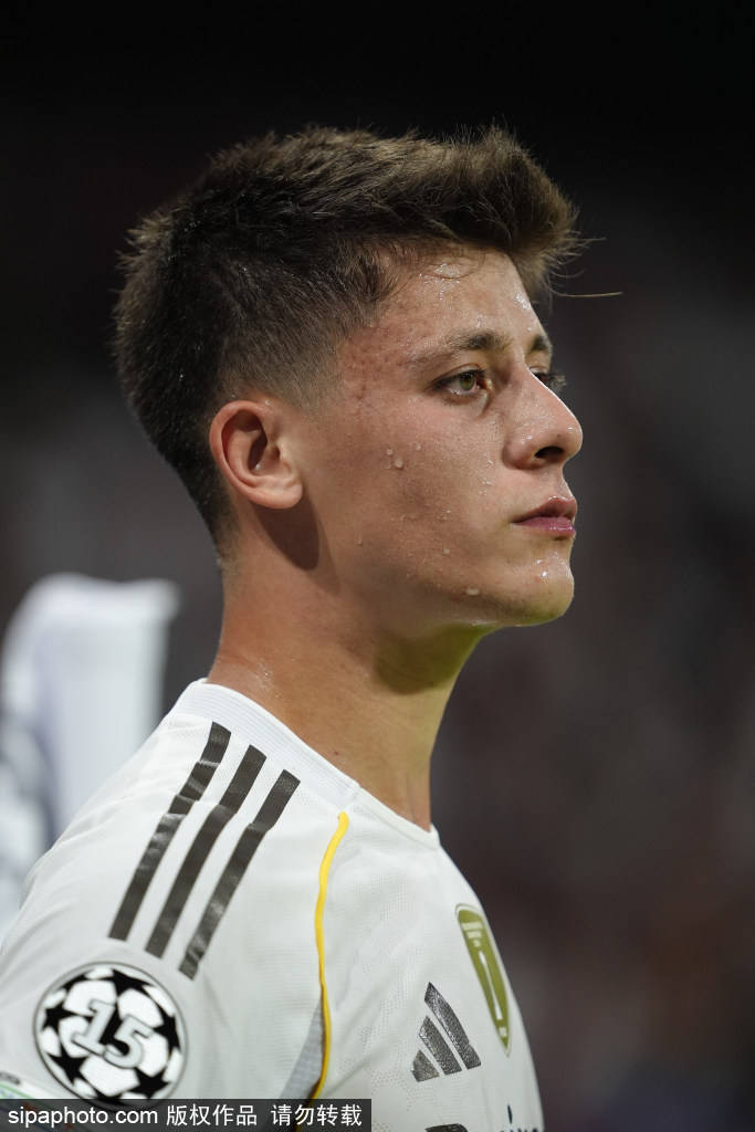 姆巴佩发声震动皇马：一句“我想踢球”背后的深意